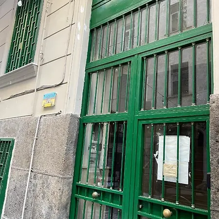 Sweet Storia Di Napels
